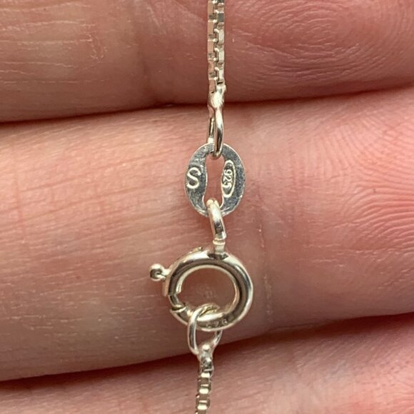 Sterling Silver 925 Handmade Triskele Spiral Circle Pendant 18" Box Link Chain - Picture 7 of 12